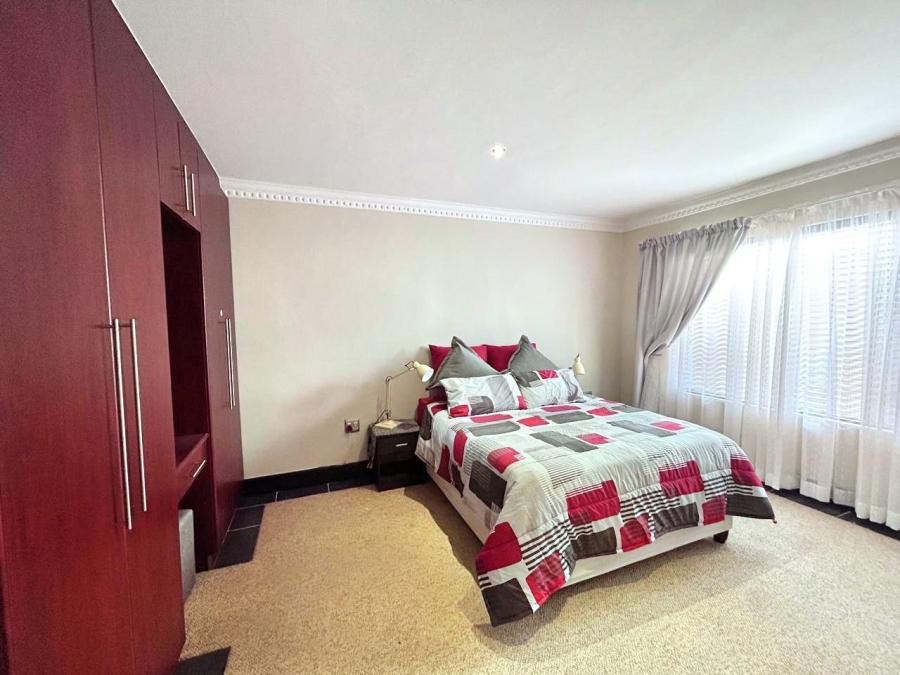 3 Bedroom Property for Sale in Jeffreys Bay Central Eastern Cape